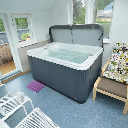Spacious In With Jacuzzi, Cleaning Included * Jalhay