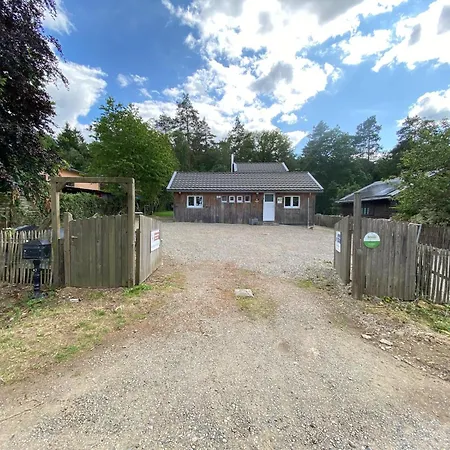 Spacious In With Jacuzzi, Cleaning Included Chalet *